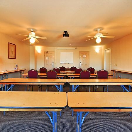 Americas Best Value Inn Westmorland Buitenkant foto