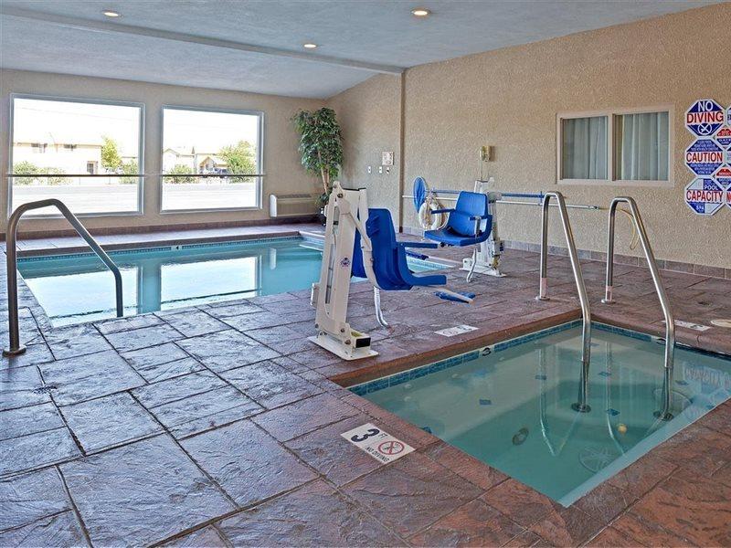 Americas Best Value Inn Westmorland Buitenkant foto
