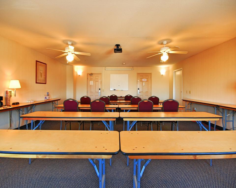 Americas Best Value Inn Westmorland Buitenkant foto