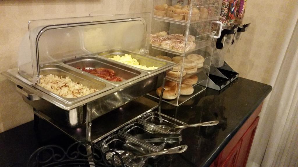 Americas Best Value Inn Westmorland Buitenkant foto