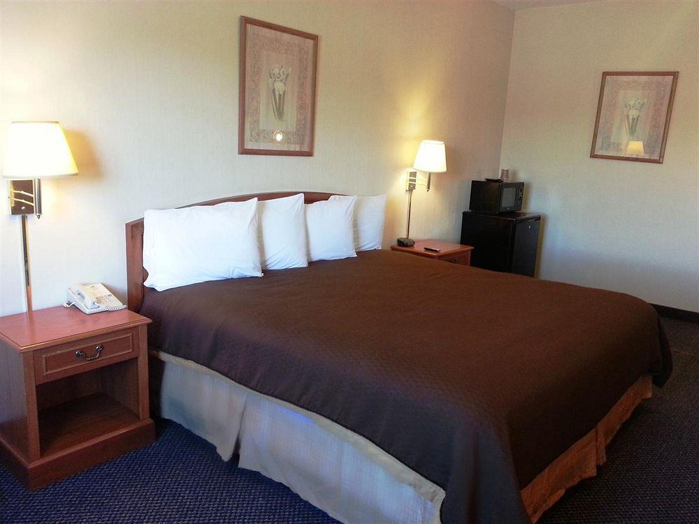 Americas Best Value Inn Westmorland Buitenkant foto