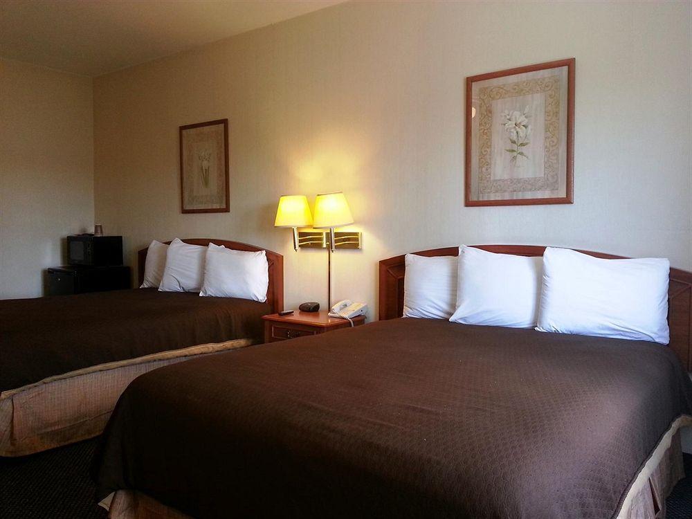 Americas Best Value Inn Westmorland Buitenkant foto