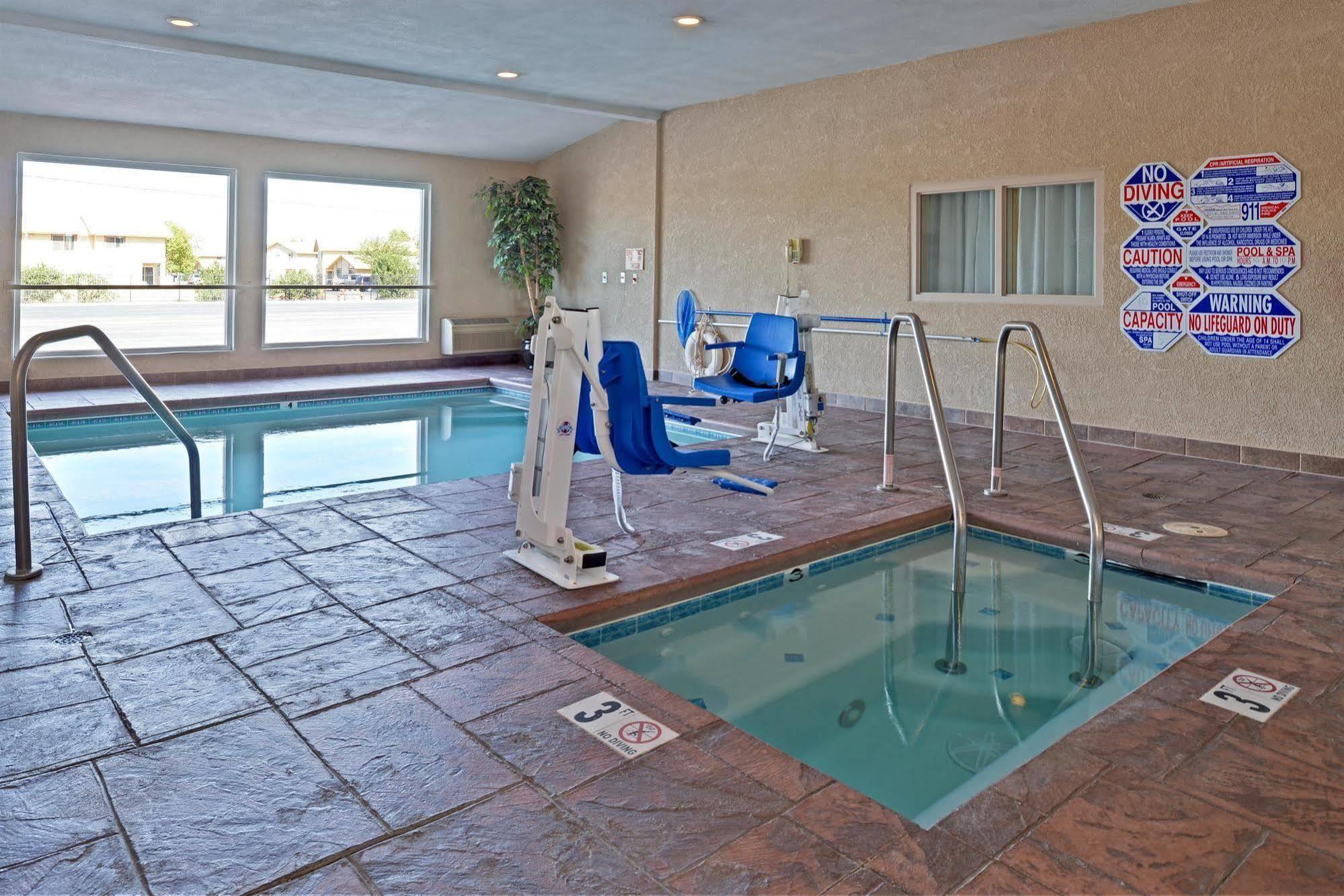 Americas Best Value Inn Westmorland Buitenkant foto